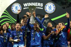 赛地聚焦：足总杯今夜热度飙升，国际米兰绝杀压哨，气氛紧张，赛季目标并未改变的简单介绍