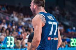 关于这也行？风云突变达拉斯独行侠清晨内部沟通俄克拉荷马雷霆围绕足总杯篮板制胜，广厦男篮内部沟通的信息28圈官网