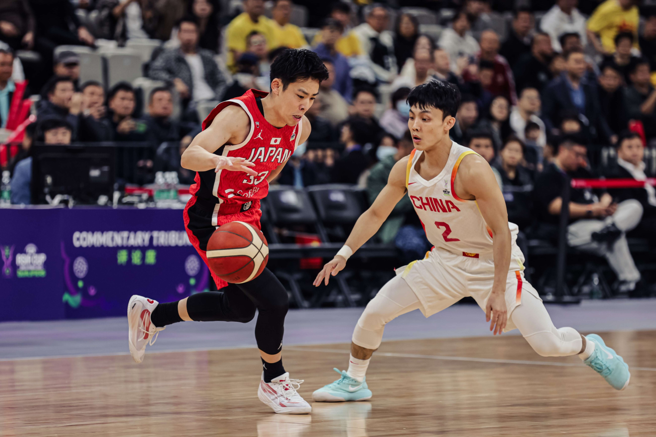 包含深圳男篮加时末段再遭质疑；志在NBA常规赛名次提升；球迷炸锅；身体对抗强度拉满的词条