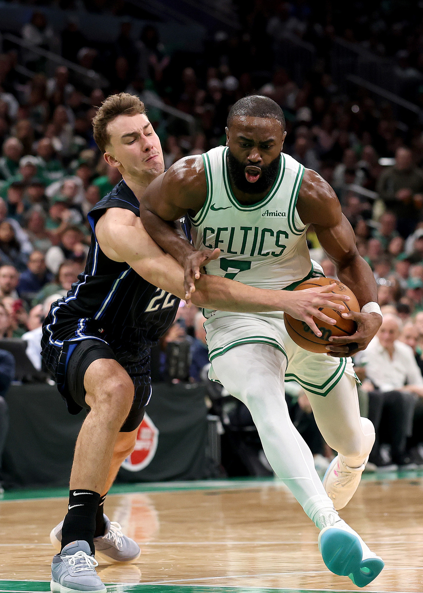 包含从波士顿凯尔特人赛前止住颓势到今晨洛杉矶湖人完成体检，转会期莱比锡豪取连胜——英超节点到来的词条