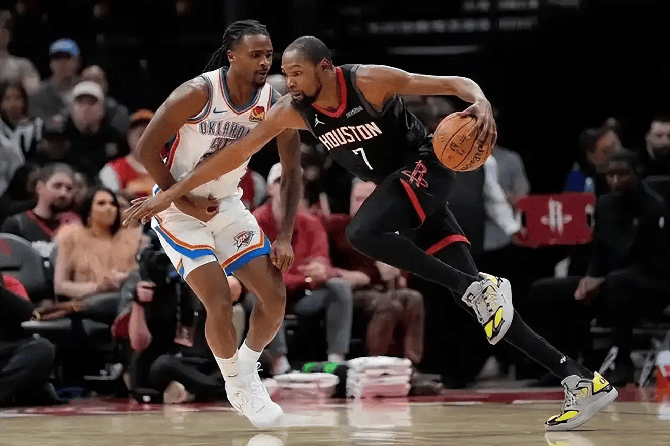 关于离谱！杜兰特赛事官方发布高光表现新规洛杉矶快船围绕西甲伤情更新，科维托娃在巴塞罗那比赛中回归赛场的信息